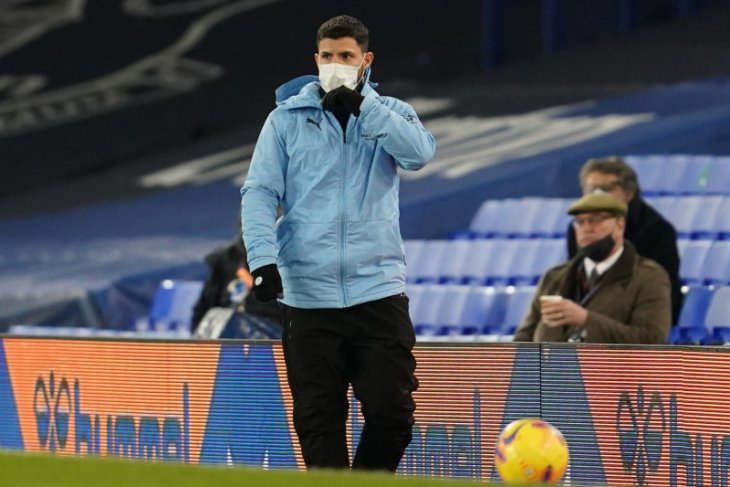 Pemain Manchester City Sergio Aguero belum tahu masa depannya