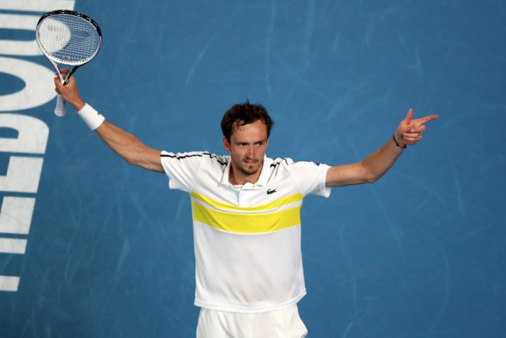 Australian Open: Medvedev tantang Djokovic di partai puncak