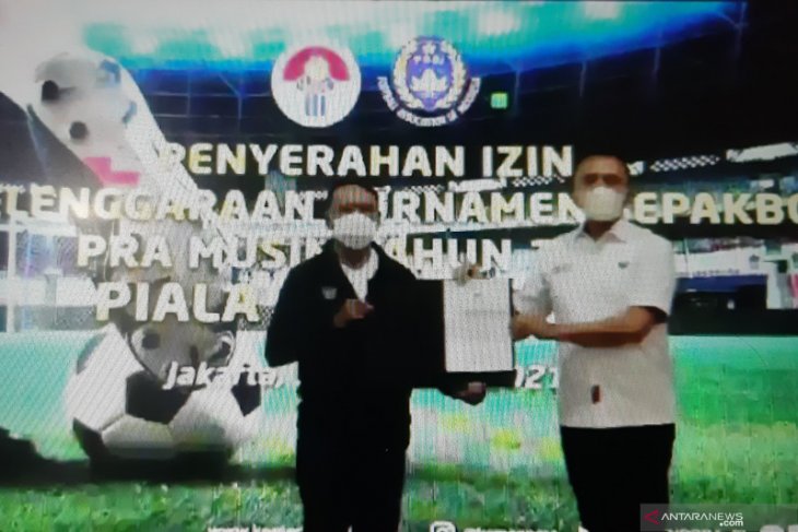 Sepak bola kala pandemi, merayakan pesta dalam sepi