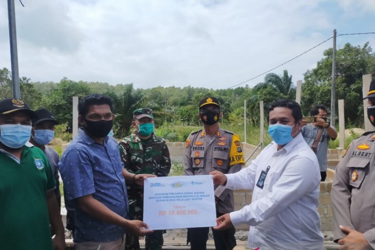 PT Timah salurkan bantuan pembangunan rumah ibadah di Desa Belolaut
