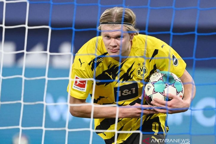 Dortmund memenangi derby Lembah Ruhr dengan empat gol tanpa balas