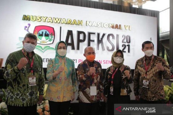 Walikota Pangkalpinang terpilih sebagai Wakil Ketua Bidang Infomasi, Advokasi dan Hukum APEKSI 2021-2024