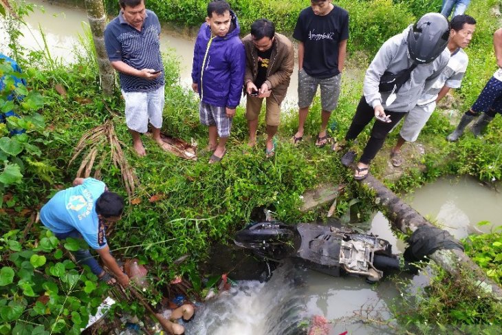Warga Panei geger temuan mayat dan motor di paret Kampung Baru