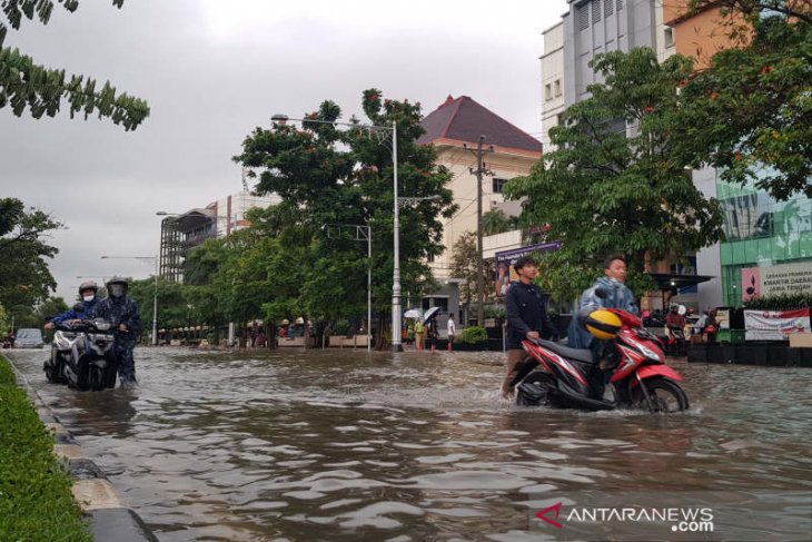 Hujan lebat, Semarang banjir