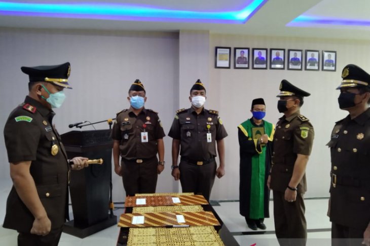 Dua pejabat struktural Kejari Sabang dimutasi