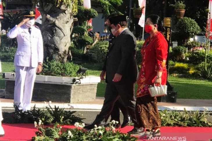Pramono Anung hadiri pelantikan putranya sebagai Bupati Kediri di Grahadi
