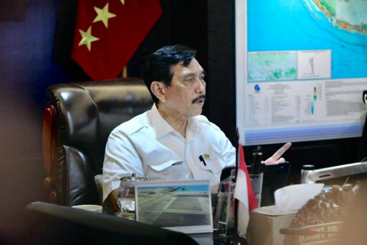 Luhut ungkap kemungkinan buka kembali pariwisata di Bali