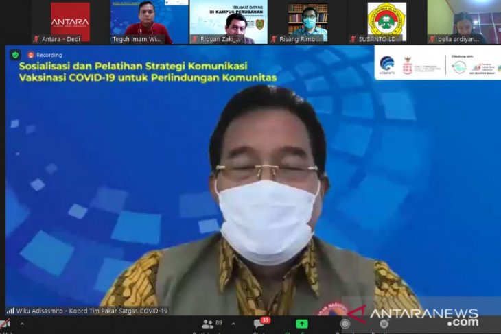 Vaksinasi harus tetap diimbangi penerapan 3M