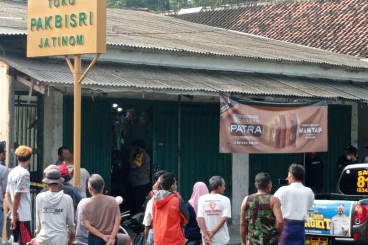 Belasan saksi kasus pembunuhan pemilik toko diperiksa polisi
