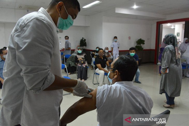 12 ribu nakes di Aceh sudah divaksin COVID-19 dosis kedua