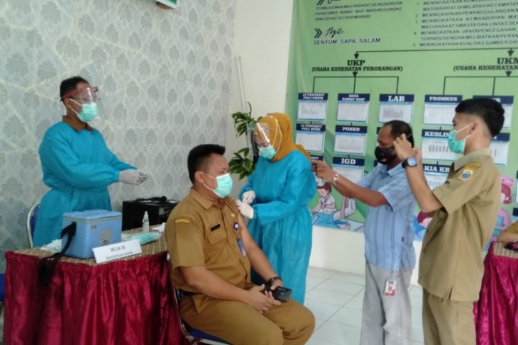 6.494 petugas pelayanan publik di Lebak jadi sasaran vaksinasi COVID-19