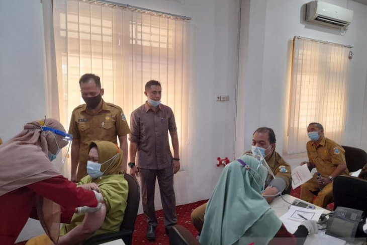 Pangkalpinang menyiapkan 7.000 vial vaksin gelombang dua untuk lansia
