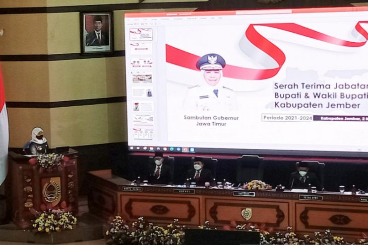 AKI dan AKB di Jember tertinggi, Khofifah minta Bupati Hendy menurunkan angkanya