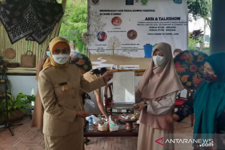 Sampah tak lagi untuk dibuang tapi bisa jadi uang