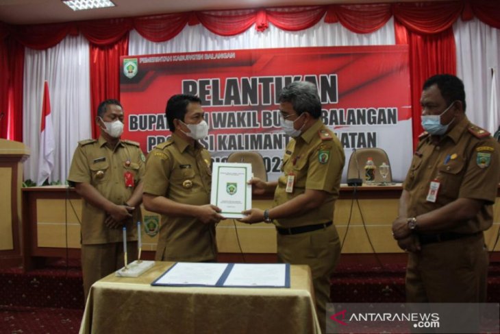 Hari pertama menjabat, Bupati Balangan gelar sertijab dengan Pj Sekda Balangan