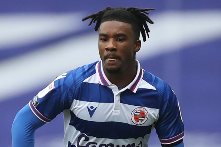 Bek kiri Reading, Omar Richards akan bergabung dengan Bayern Munchen