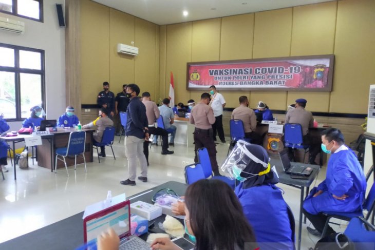 Dinas Kesehatan Bangka Barat layani vaksinasi COVID-19 di empat lokasi