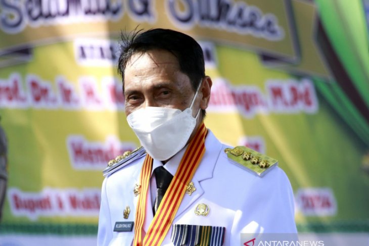 Bupati Gorontalo paparkan perkembangan daerah ke Gubernur