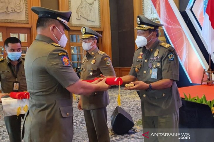 Satpol PP Denpasar raih penghargaan dari Mendagri