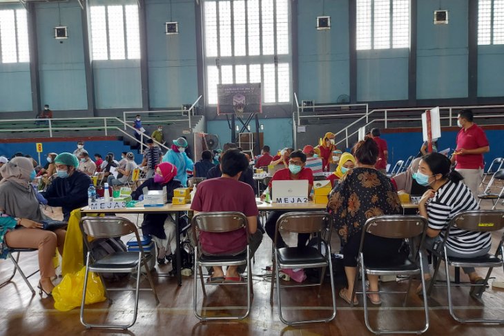 Presiden Jokowi ingatkan pemda lebih giat laksanakan program vaksinasi