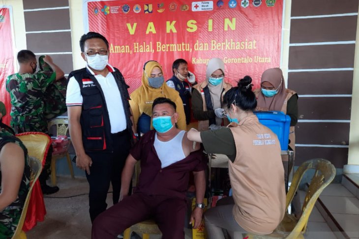 Anggota DPRD Gorontalo Utara mulai divaksinasi COVID-19