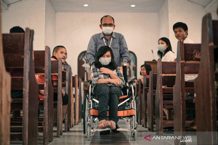 Inalum serahkan bantuan bagi kaum difabel di Sumut