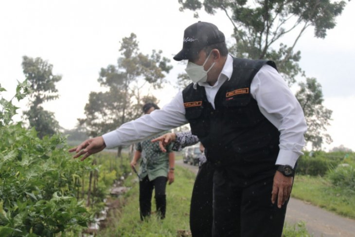 Pemprov Jatim dorong industri perhotelan kembangkan produk UKM