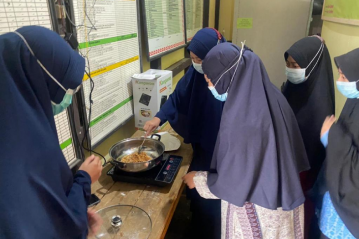 Electrfying Lifestyle mulai merambah di dunia pendidikan, praktek lebih praktis dengan kompor Induksi
