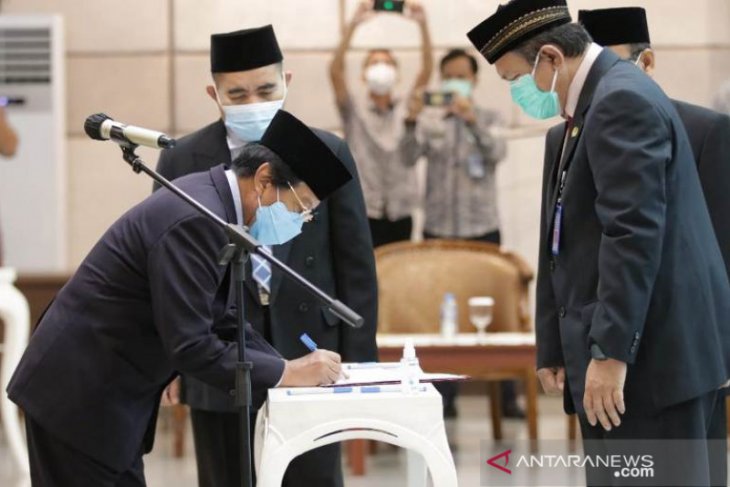 Wagub lantik 214 pejabat administrasi, pengawas dan fungsional pemprov Babel