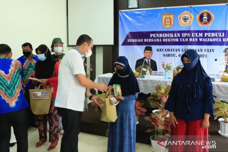 Wali Kota terima kasih donasi peduli banjir dari mahasiswa ULM