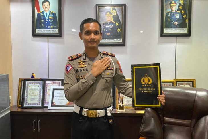 Inisiator TACS Polsek Tulungagung raih pin emas dari Kapolri
