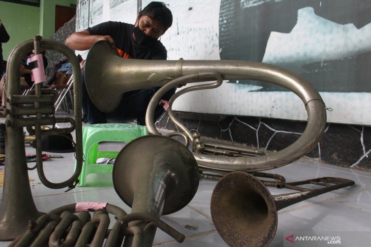 Konservasi ALat Musik Museum Brawijaya