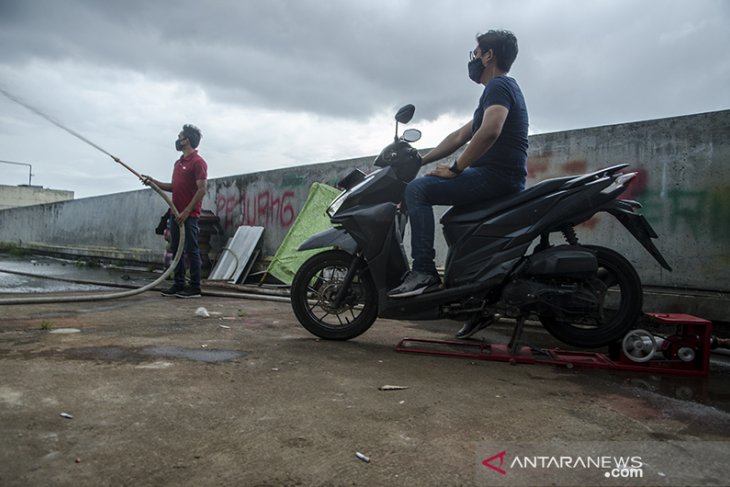 Pengembangan alat penanggulangan dini kebakaran 