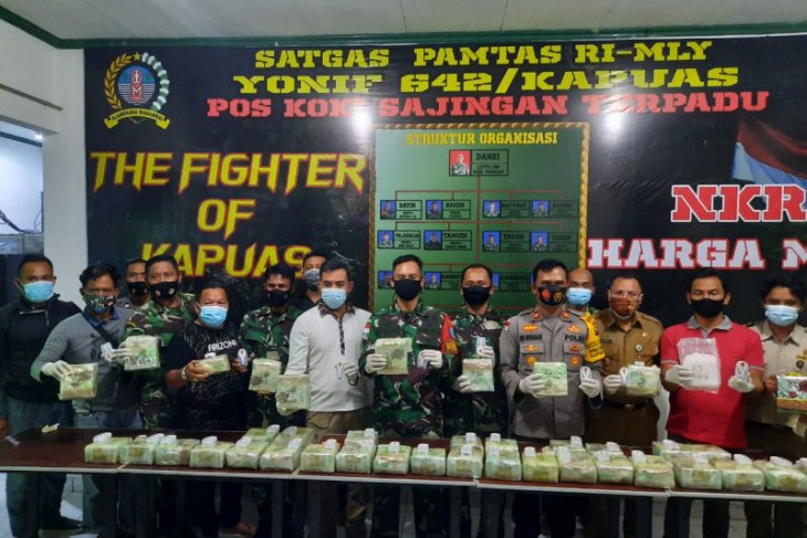 Polda Kalbar terima barang-bukti temuan sabu dari Satgas Pamtas