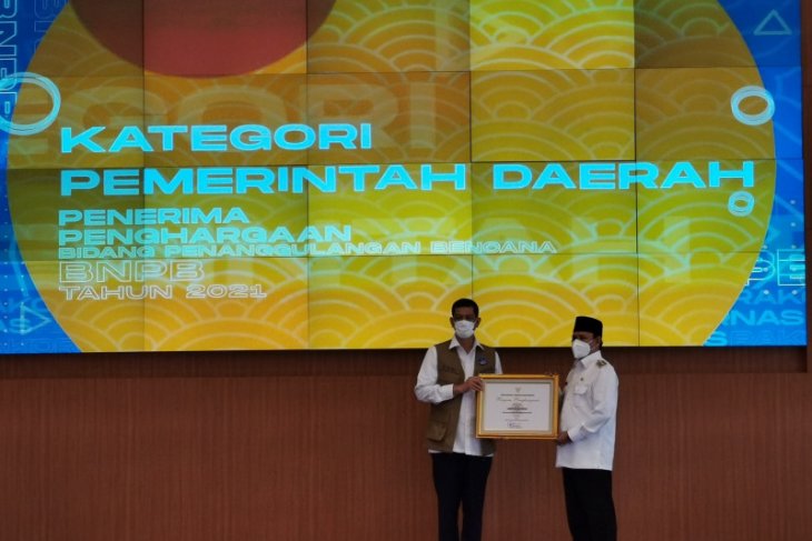 Terima Penghargaan Dari BNPB, Begini Kata Bupati Aceh Besar - ANTARA ...