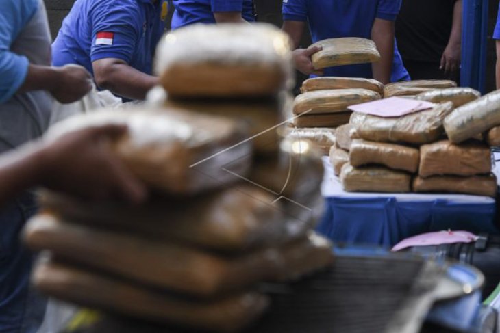 Polisi Ungkap Kasus 144,5 Ton Ganja