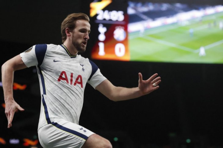 Real Madrid pantau pemain Hotspur Hary Kane