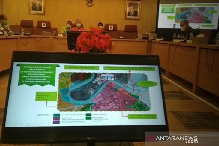 Walikota Pangkalpinang paparkan lima program prioritas ke DPR