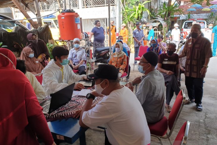 Kementerian BUMN perluas pemberian vaksin untuk lansia tidak ber-KTP DKI Jakarta