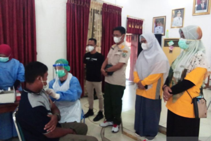 COVID-19: Indonesia reaches 3.9 mln vaccine doses
