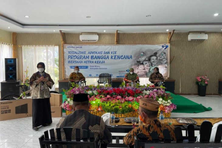 Anggota DPR sosialisasi program BKKBN di Kabupaten Gorontalo