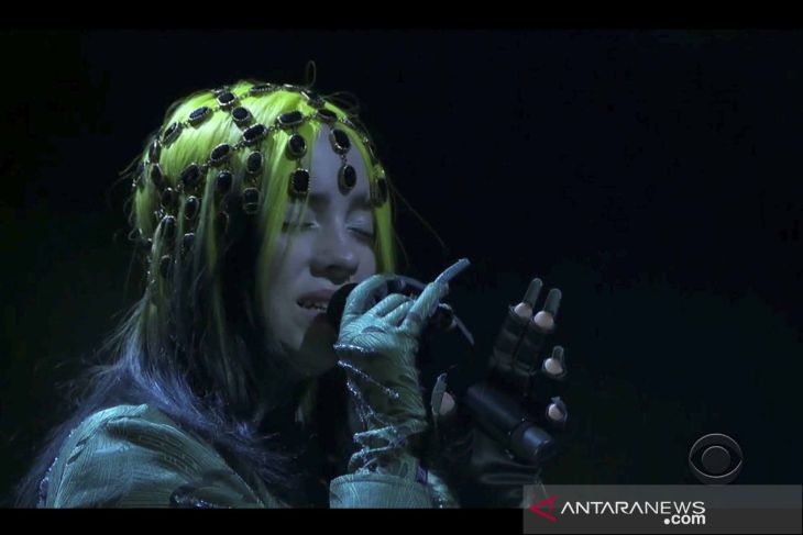 Rich Brian dan NIKI bakal manggung bareng Billie Eilish di Coachella