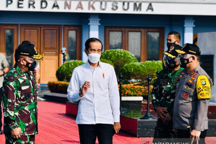 President Jokowi departs for Bali to witness mass COVID-19 vaccination