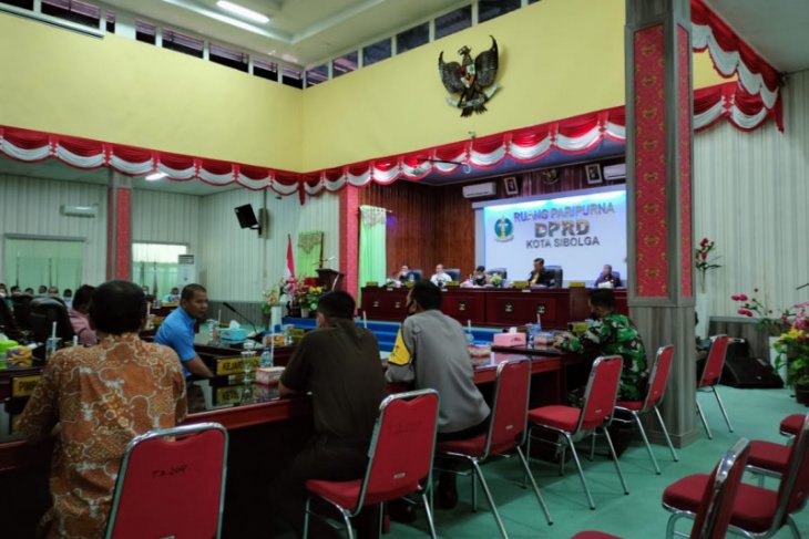 Lebih menguntungkan, wali kota minta hitung pengalihan santunan dari Dinsos ke Jamsostek