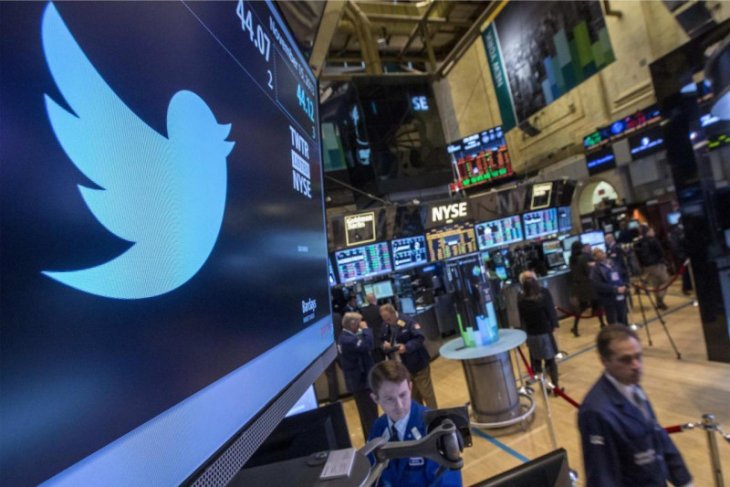 Wall Street menguat terangkat