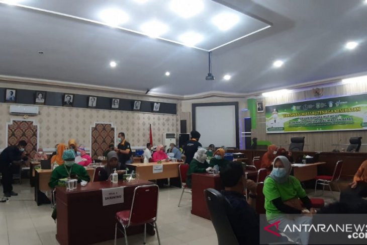 Bengkayang siapkan 2.200 vaksin untuk lansia
