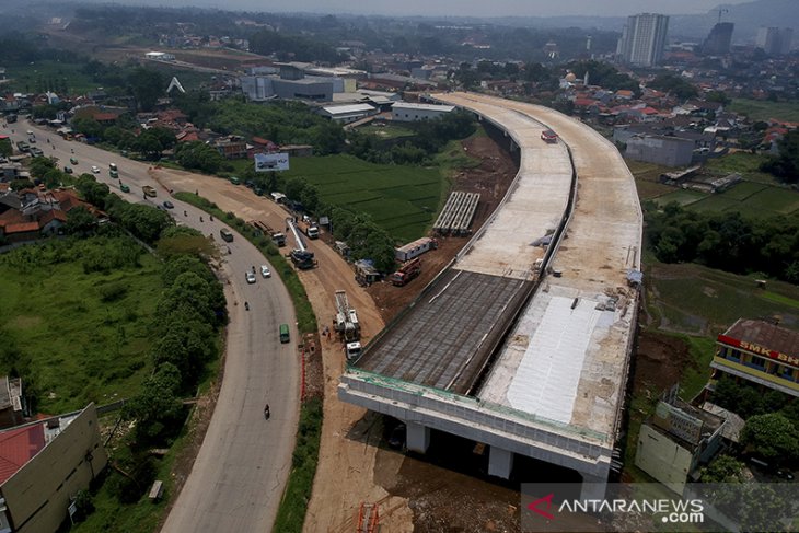 Progres pembangunan jalan tol Cisumdawu