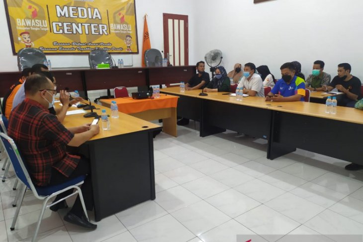Bawaslu Bangka Tengah bahas SOP penyelesaian sengketa pemilu