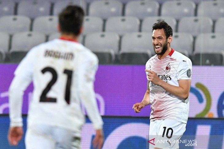 AC Milan pangkas jarak dari puncak selepas berbalik kalahkan Fiorentina 3-2