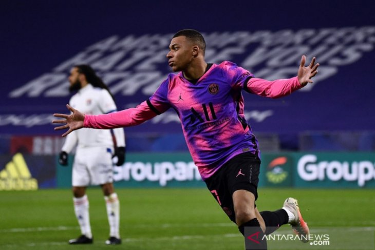 Liga Prancis : Mbappe capai tonggak 100 gol saat antar PSG ke puncak